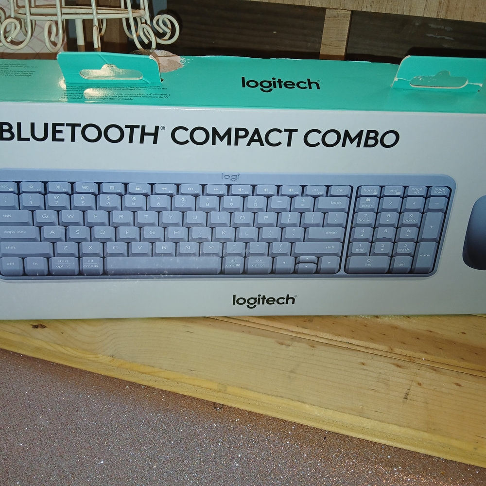 Logitech Bluetooth Compact Combo Keyboard & Mouse - Lavender